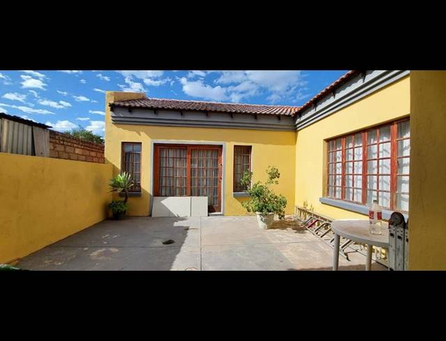 3 BEDROOM HOUSE FOR SALE IN SOSHANGUVE DD